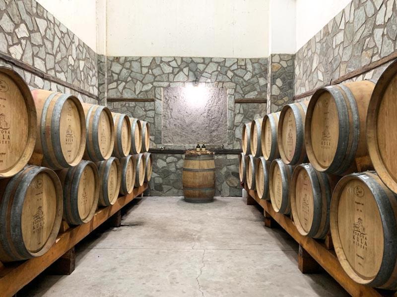 דמיר קאפייה Popova Kula Hotel & Winery מראה חיצוני תמונה