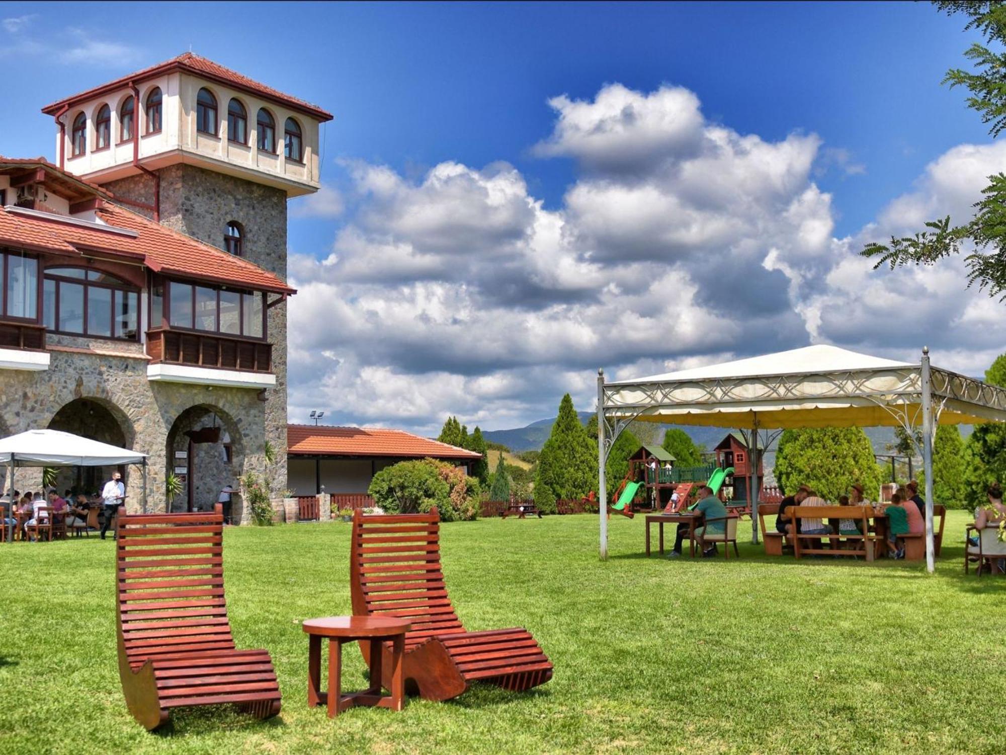 דמיר קאפייה Popova Kula Hotel & Winery מראה חיצוני תמונה