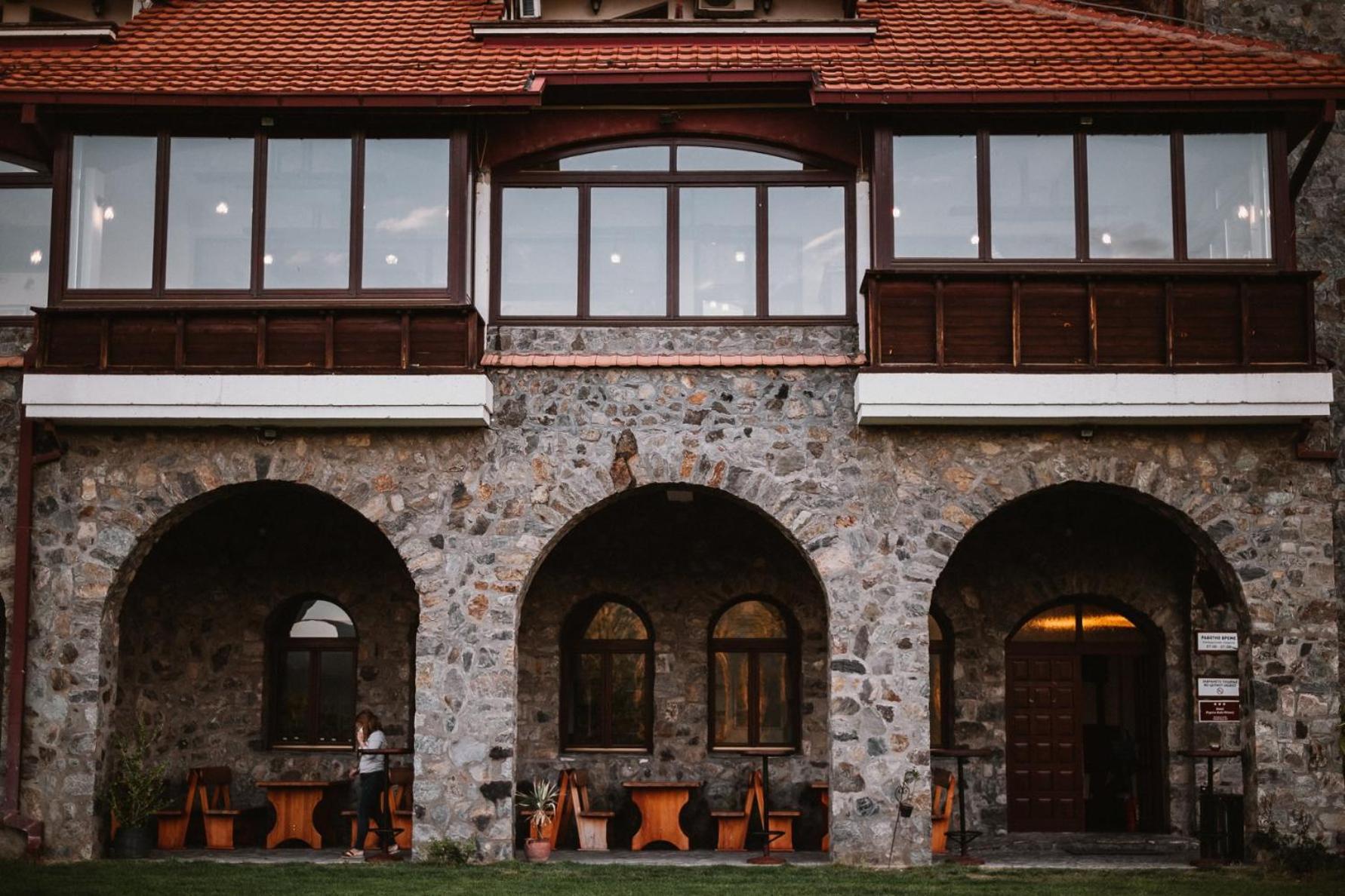 דמיר קאפייה Popova Kula Hotel & Winery מראה חיצוני תמונה