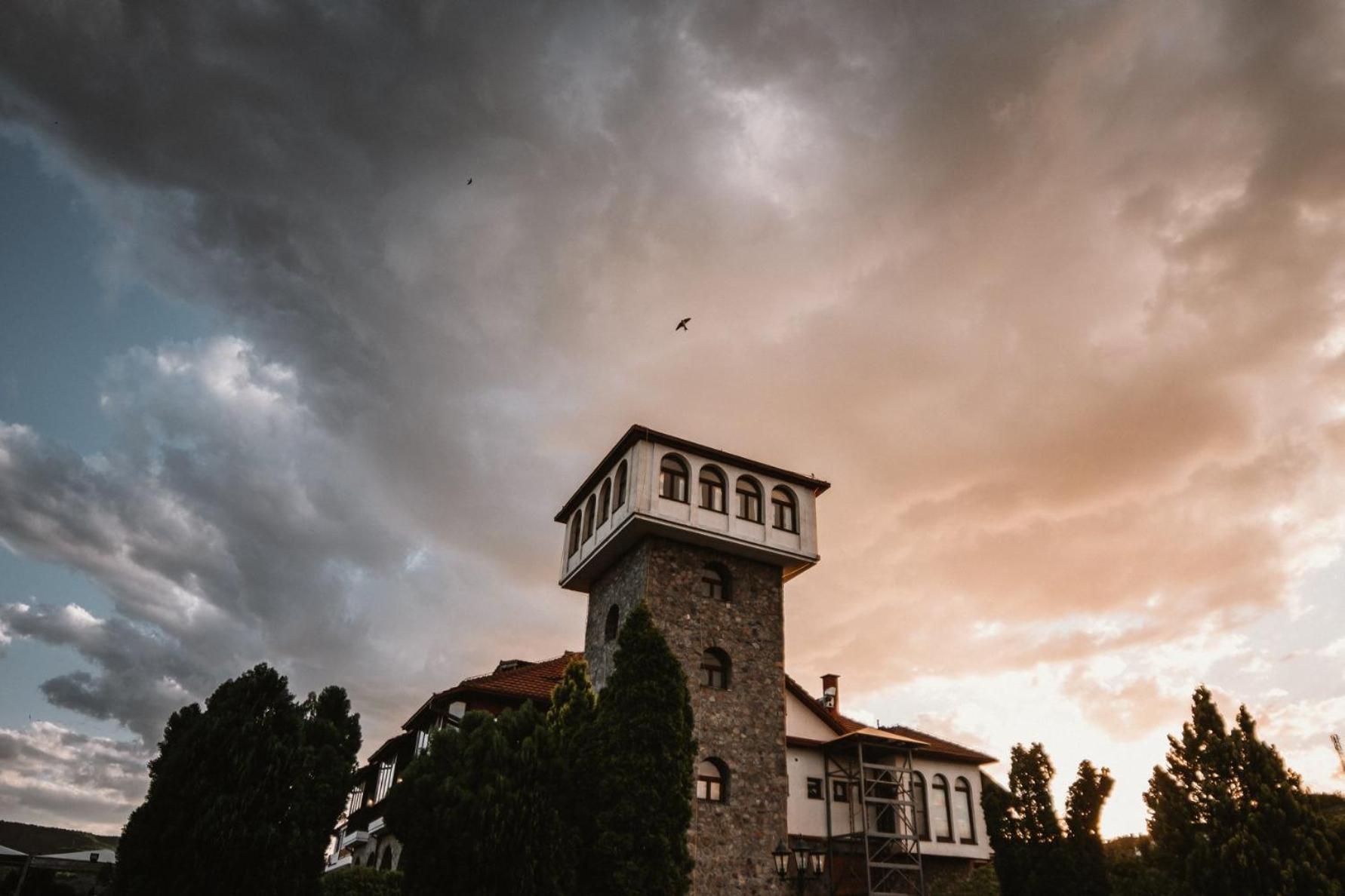 דמיר קאפייה Popova Kula Hotel & Winery מראה חיצוני תמונה
