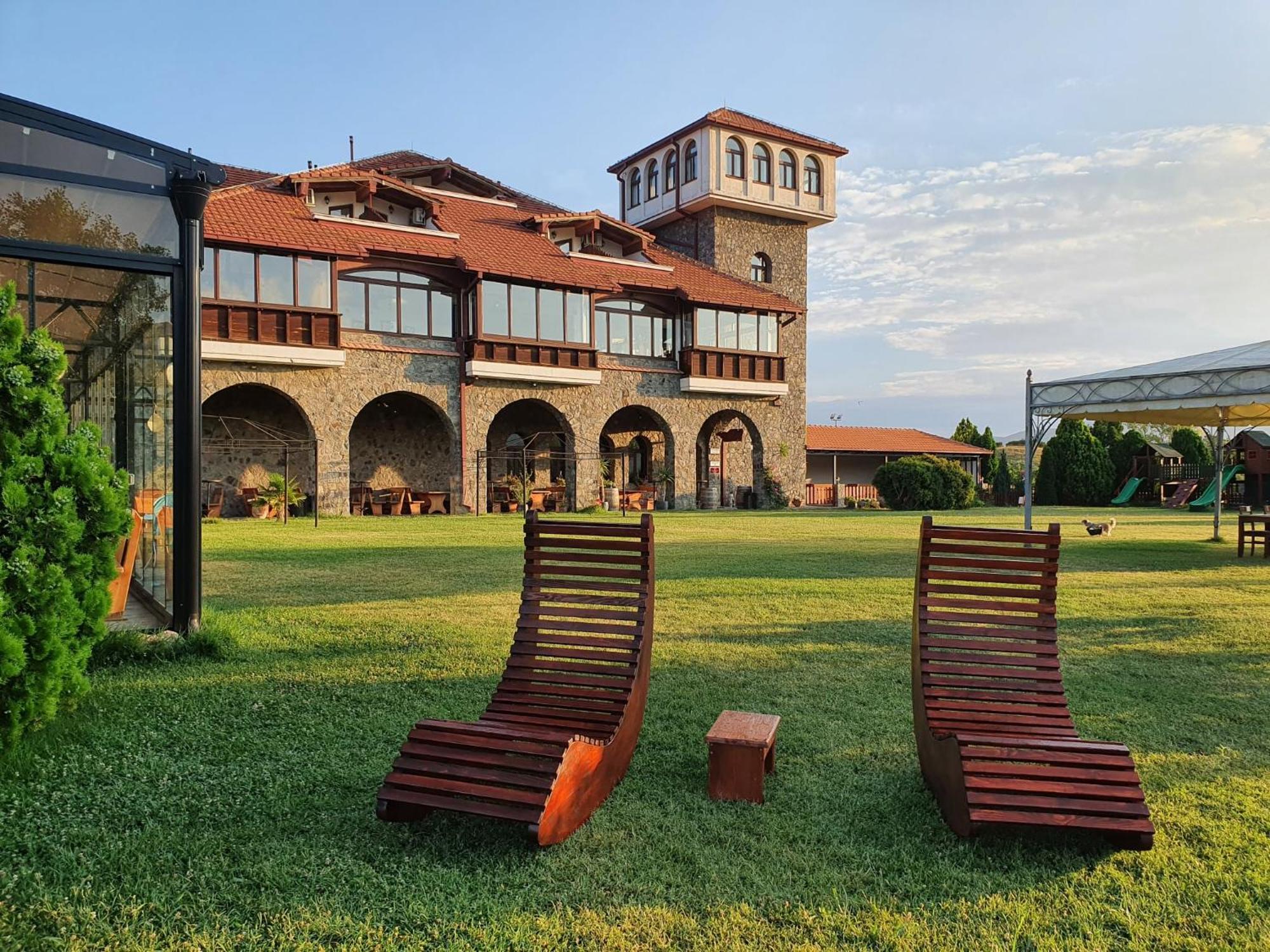 דמיר קאפייה Popova Kula Hotel & Winery מראה חיצוני תמונה