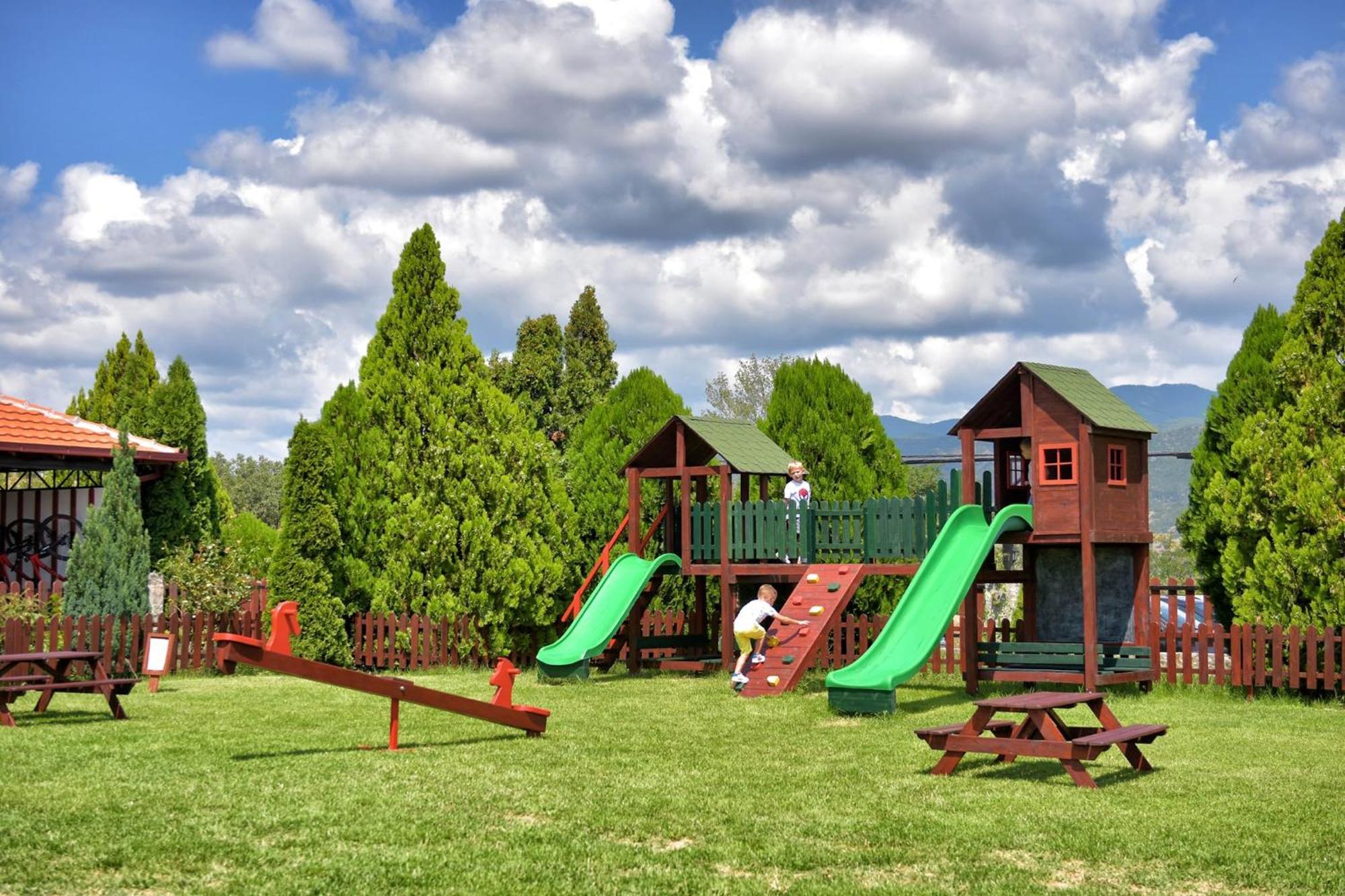 דמיר קאפייה Popova Kula Hotel & Winery מראה חיצוני תמונה