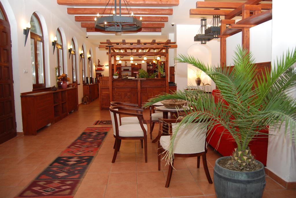 דמיר קאפייה Popova Kula Hotel & Winery מראה חיצוני תמונה