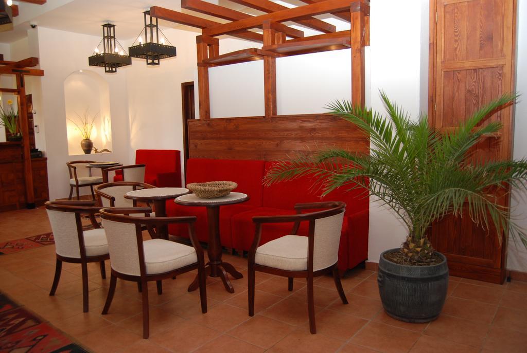 דמיר קאפייה Popova Kula Hotel & Winery מראה חיצוני תמונה